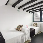 아파트 Alcam Les Corts 바르셀로나