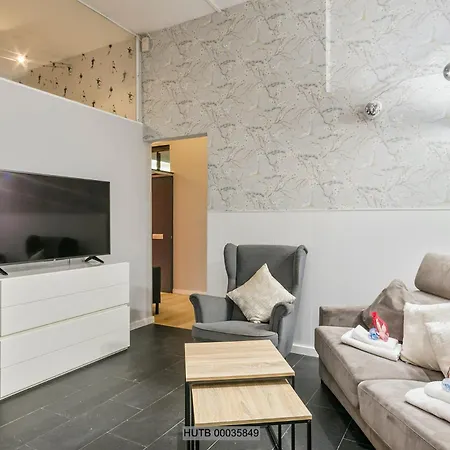 Alcam Les Corts Apartment Barcelona
